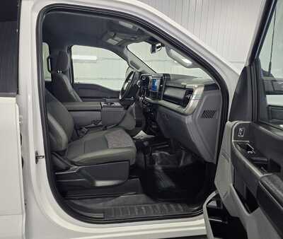 2023 Ford F350 Crew Cab, $44995. Photo 8
