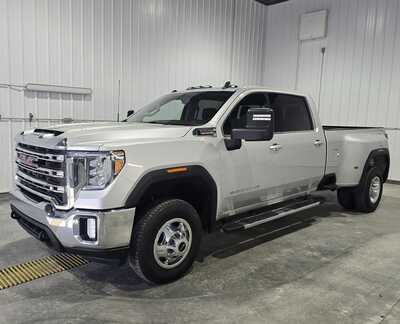 2020 GMC 3500 Crew Cab, $37995. Photo 2