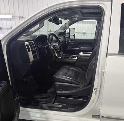 2018 GMC 2500 Crew Cab, $38995. Photo 7