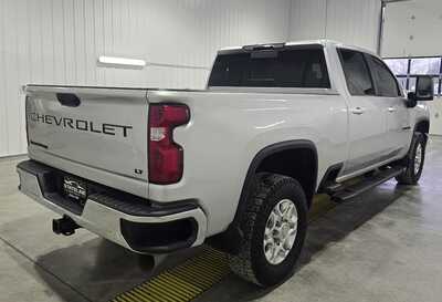 2020 Chevrolet 2500 Crew Cab, $38495. Photo 5