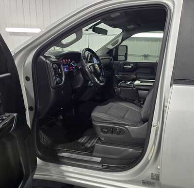 2020 Chevrolet 2500 Crew Cab, $38495. Photo 7