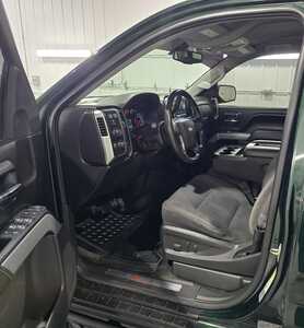 2015 Chevrolet 1500 Crew Cab, $17995. Photo 7