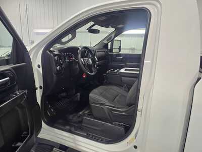 2021 GMC 3500 Crew Cab, $26995. Photo 7