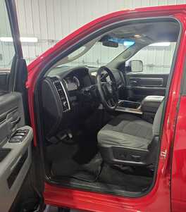 2017 RAM 3500 Crew Cab, $28795. Photo 7