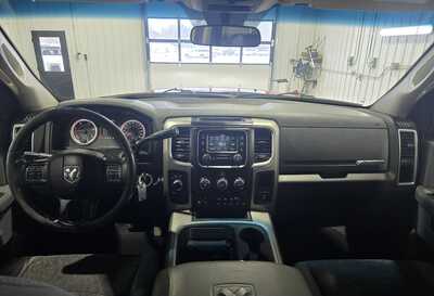 2017 RAM 3500 Crew Cab, $28795. Photo 10