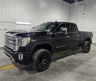 2020 GMC 3500 Crew Cab, $39995. Photo 2