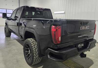 2020 GMC 3500 Crew Cab, $39995. Photo 6