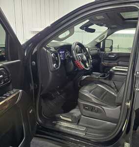 2020 GMC 3500 Crew Cab, $39995. Photo 7