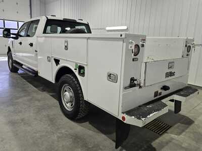 2020 Ford F350 Crew Cab, $34495. Photo 6