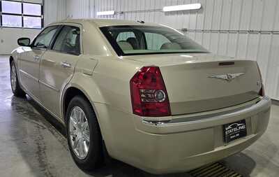 2009 Chrysler 300, $8995. Photo 6
