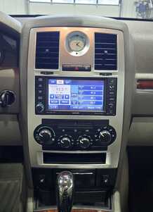 2009 Chrysler 300, $8995. Photo 11