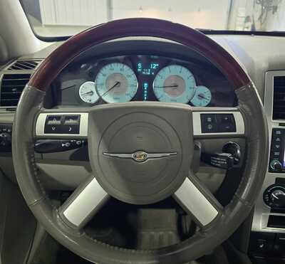 2009 Chrysler 300, $8995. Photo 12