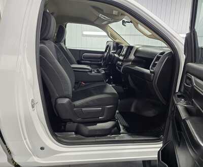 2020 RAM 3500 Reg Cab, $28795. Photo 8