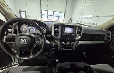 2020 RAM 3500 Reg Cab, $28795. Photo 9