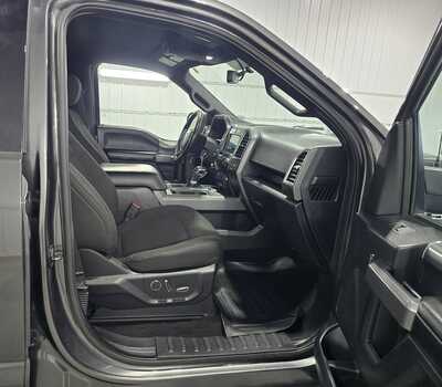 2016 Ford F150 Crew Cab, $10995. Photo 8