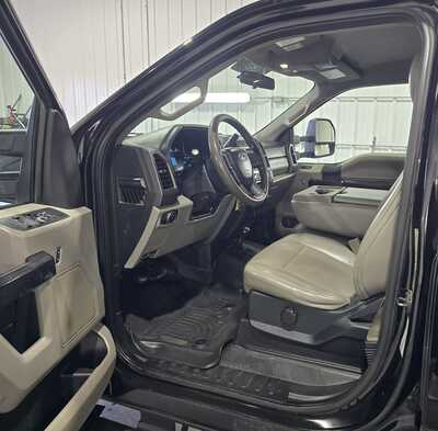 2018 Ford F450-8000, $28995. Photo 10