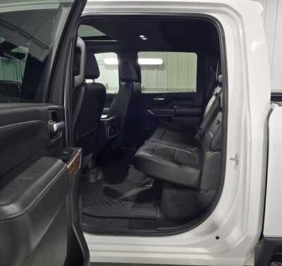 2021 Chevrolet 2500 Crew Cab, $38295. Photo 9