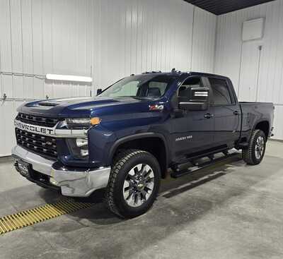2021 Chevrolet 3500 Crew Cab, $42995. Photo 2