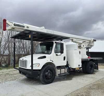 2013 Freightliner , $59995. Photo 2