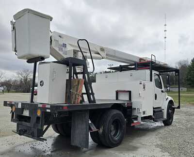 2013 Freightliner , $59995. Photo 5