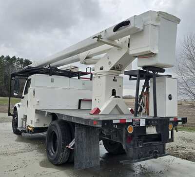 2013 Freightliner , $59995. Photo 6