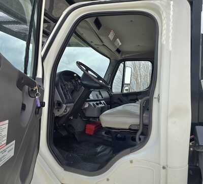 2013 Freightliner , $59995. Photo 8