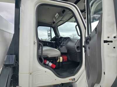 2013 Freightliner , $59995. Photo 9