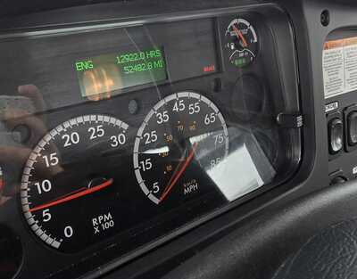 2013 Freightliner , $59995. Photo 11