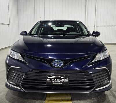 2021 Toyota Camry, $17795. Photo 3