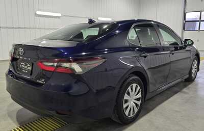2021 Toyota Camry, $17795. Photo 5