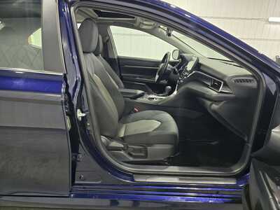 2021 Toyota Camry, $17795. Photo 8