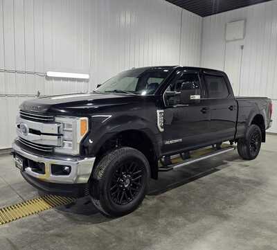 2017 Ford F250 Crew Cab, $33995. Photo 2