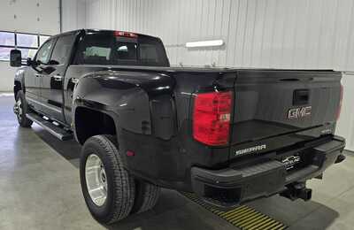 2015 GMC 3500 Crew Cab, $34295. Photo 6