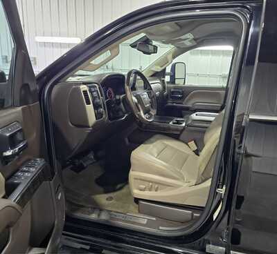 2015 GMC 3500 Crew Cab, $34295. Photo 7
