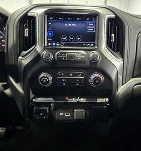 2020 Chevrolet 3500 Crew Cab, $30795. Photo 11