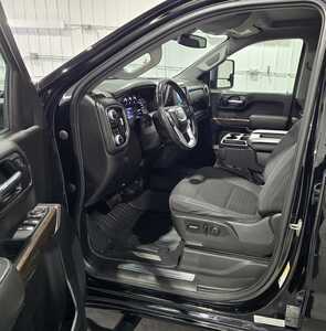2021 GMC 1500 Crew Cab, $28995. Photo 7