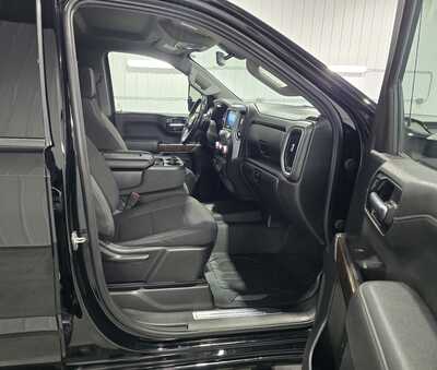 2021 GMC 1500 Crew Cab, $28995. Photo 9