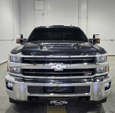 2019 Chevrolet 2500 Crew Cab, $36495. Photo 3
