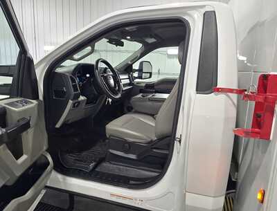 2019 Ford F450-8000, $38495. Photo 7