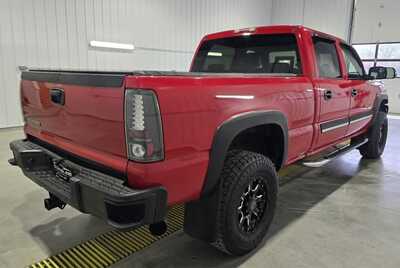2007 Chevrolet 2500 Crew Cab, $8995. Photo 4