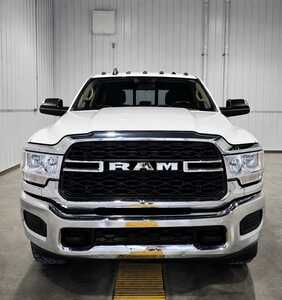 2019 RAM 2500 Crew Cab, $24895. Photo 3