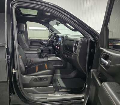 2021 GMC 3500 Crew Cab, $48995. Photo 9