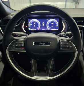 2024 Jeep Grand Cherokee, $36995. Photo 12