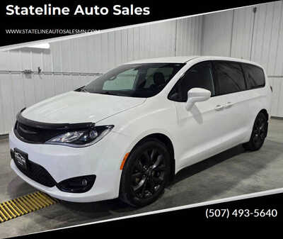 2018 Chrysler Pacifica, $15995. Photo 1