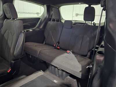 2018 Chrysler Pacifica, $15995. Photo 10
