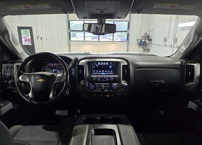 2018 Chevrolet 3500 Crew Cab, $25995. Photo 10