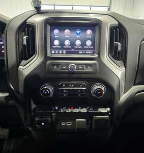2021 Chevrolet 3500 Crew Cab, $31495. Photo 11