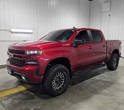 2021 Chevrolet 1500 Crew Cab, $29695. Photo 2
