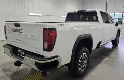 2023 GMC 3500 Crew Cab, $36995. Photo 5
