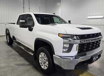 2020 Chevrolet 3500 Crew Cab, $29795. Photo 4